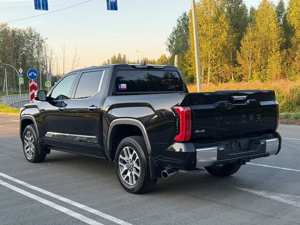 2024 Toyota Tundra CrewMax III, чёрный, 8250000 рублей - вид 7