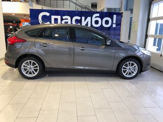 2018 Ford Focus III Рестайлинг, коричневый, 1500000 рублей, вид 3