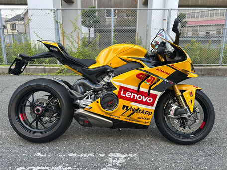 2023 Ducati Panigale V4, жёлтый, 4000000 рублей, вид 1
