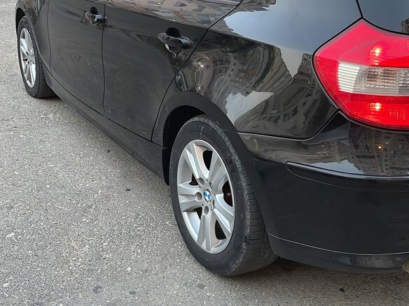 2006 BMW 1 серии 116i I (E81/E82/E87/E88), чёрный, 550000 рублей - вид 5