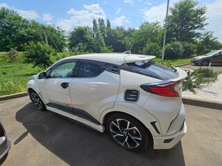 2019 Toyota C-HR I Рестайлинг, белый, 2600000 рублей, вид 3