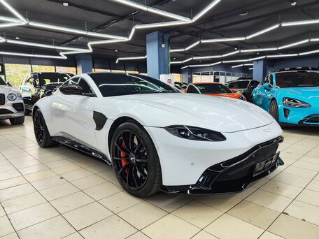 Aston Martin V8 Vantage IV