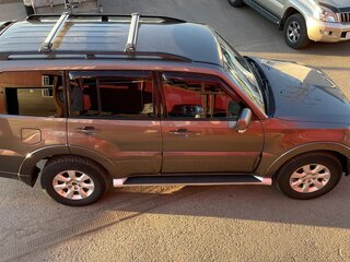 2011 Mitsubishi Pajero IV Рестайлинг 1, коричневый, 2100000 рублей, вид 3