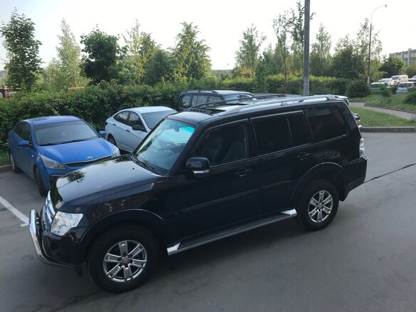 2007 Mitsubishi Pajero IV, чёрный - вид 3