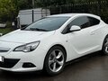 2013 Opel Astra GTC J Рестайлинг, белый, 1200000 рублей