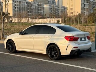 2022 BMW 1 серии 120i III (F52) Рестайлинг, белый, 1510005 рублей, вид 4