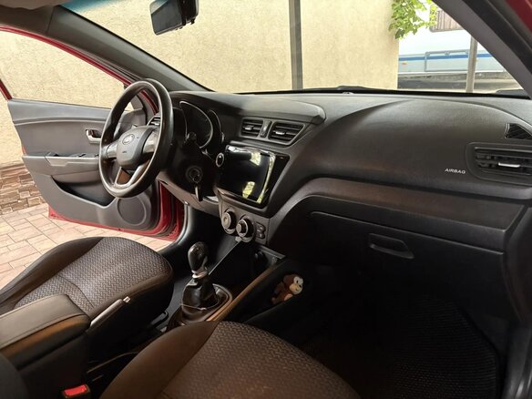 2014 Kia Rio III, красный, 950000 рублей - вид 7