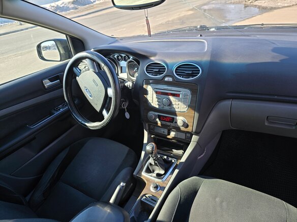 2008 Ford Focus II Рестайлинг, чёрный, 640000 рублей - вид 5
