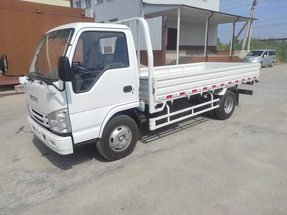 2024 Isuzu Elf (N-series), белый