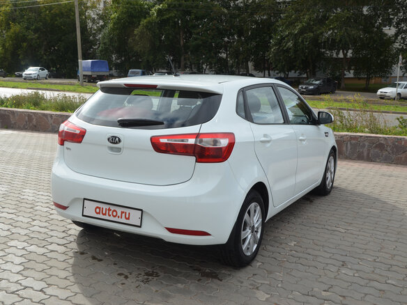 2014 Kia Rio III, белый - вид 6