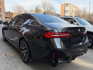 2024 BMW 5 серии 523d VIII (G60/G61/G68), серый, 7120000 рублей, вид 5