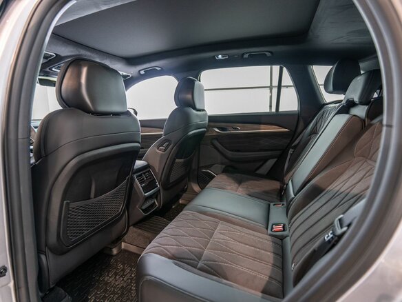 2026 Geely Monjaro I Рестайлинг, серебристый, 4954990 рублей - вид 18