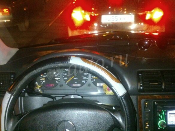 2000 Mercedes-Benz M-Класс 320 I (W163), чёрный - вид 2