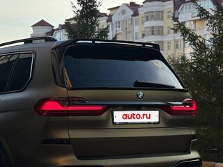 2022 BMW X7 40d I (G07) Рестайлинг, коричневый, 11900000 рублей, вид 4