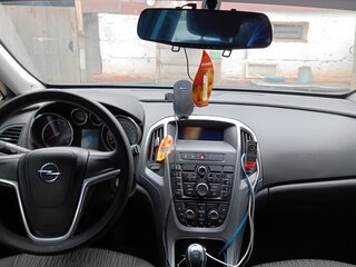 2014 Opel Astra J Рестайлинг, серебристый, 650000 рублей, вид 5