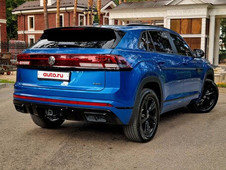 2024 Volkswagen Atlas Cross Sport I Рестайлинг, синий, 5690000 рублей, вид 4