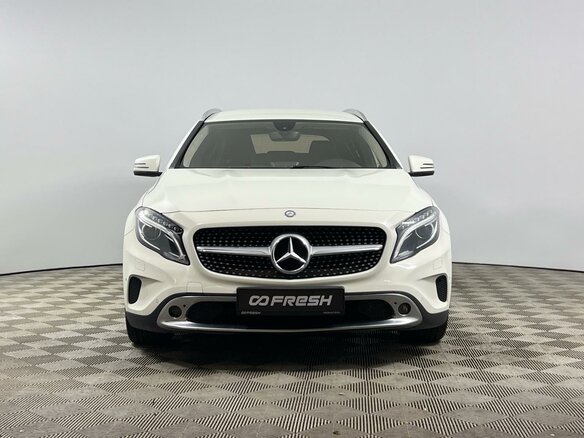 2014 Mercedes-Benz GLA 200 I (X156), белый, 1539900 рублей - вид 2