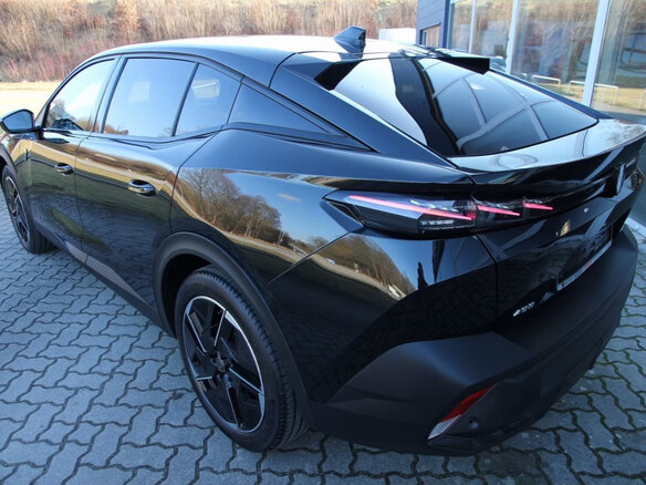2024 Peugeot 408 III, чёрный, 4987114 рублей - вид 3