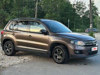 2015 Volkswagen Tiguan I Рестайлинг, коричневый, 1000000 рублей, вид 3