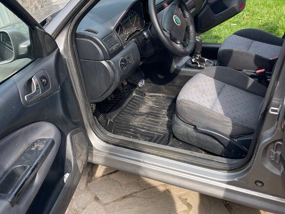 2007 Skoda Octavia I (A4) Рестайлинг, серый, 470000 рублей - вид 9