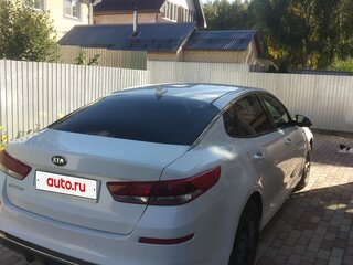 2019 Kia Optima IV Рестайлинг, белый, 1440000 рублей, вид 3