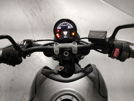 2021 Triumph Trident 660, серый, 700000 рублей, вид 5