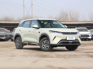 2025 BYD Yuan Up 45.12 kWh, зелёный, 2065000 рублей, вид 3