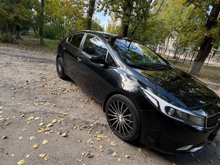 2018 Kia Cerato III Рестайлинг (Classic), чёрный, 1600000 рублей, вид 2