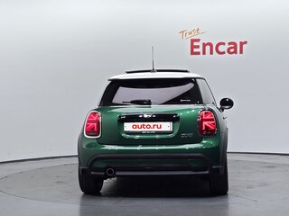 2022 Mini Hatch Cooper III (F55/F56) Рестайлинг 2, зелёный, 1700000 рублей, вид 4