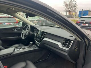 2019 Volvo XC60 II, чёрный, 3500000 рублей, вид 4