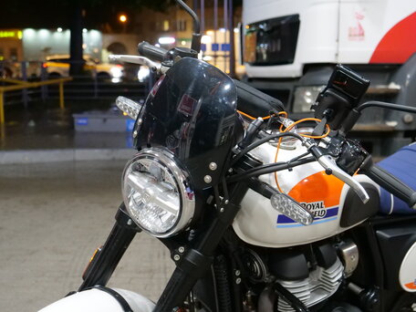 2025 Royal Enfield Bear 650, красный, 545000 рублей, вид 4