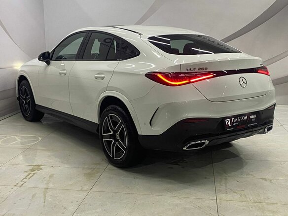 2025 Mercedes-Benz GLC Coupe 260 II (C254), белый, 8049000 рублей - вид 6
