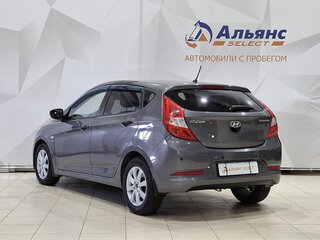 2015 Hyundai Solaris I Рестайлинг, серый, 960000 рублей, вид 5