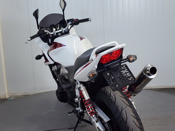 2007 Honda CB 1300, белый, 539000 рублей - вид 6