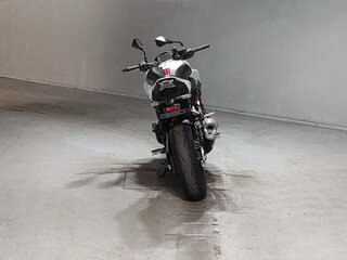 2022 Kawasaki Z 900, белый, 1026000 рублей, вид 5