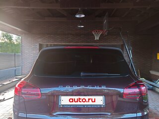 2016 Porsche Cayenne Diesel II Рестайлинг (958), коричневый, 3500000 рублей, вид 2