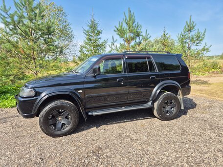 2007 Mitsubishi Pajero Sport I Рестайлинг, чёрный, 1400000 рублей, вид 5