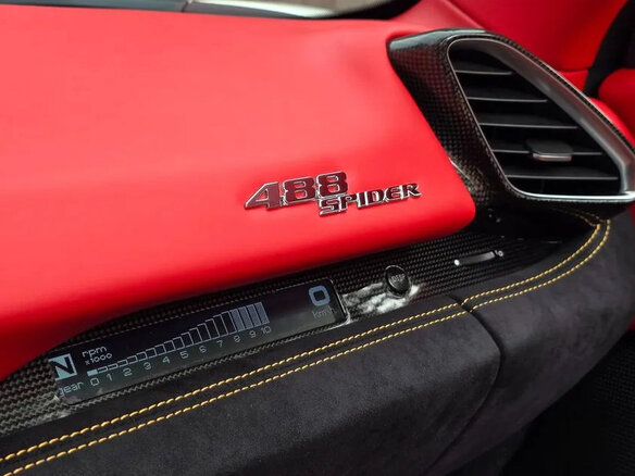 2019 Ferrari 488 Spider, зелёный, 20400776 рублей - вид 13