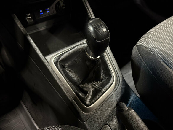 2017 Hyundai Solaris II, серый, 1070000 рублей - вид 12