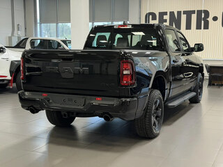 2025 Ram 1500 Crew Cab V Рестайлинг, чёрный, 7290000 рублей, вид 4
