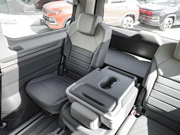 2026 Volkswagen Multivan Long T7, серый, 13690000 рублей - вид 8