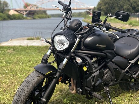 2022 Kawasaki EN650 Vulcan S, чёрный, 999000 рублей, вид 2
