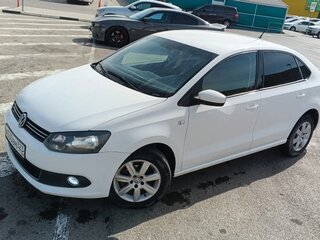 2013 Volkswagen Polo V, белый, 720000 рублей, вид 3