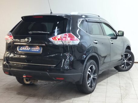 2015 Nissan X-Trail III, чёрный, 1390000 рублей, вид 4