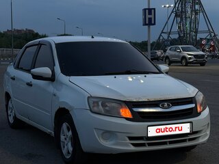 2013 Lada (ВАЗ) Granta I, белый, 230000 рублей, вид 1