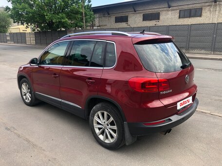 2012 Volkswagen Tiguan I Рестайлинг, красный, 1350000 рублей, вид 5