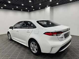 2022 Toyota Levin XII (E210) Рестайлинг, белый, 1200000 рублей, вид 5