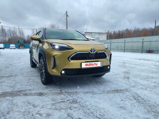 2021 Toyota Yaris Cross I, золотистый, 1950000 рублей, вид 2