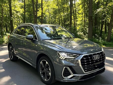 2022 Audi Q3 35 TFSI II (F3), серебристый, 2600000 рублей, вид 3