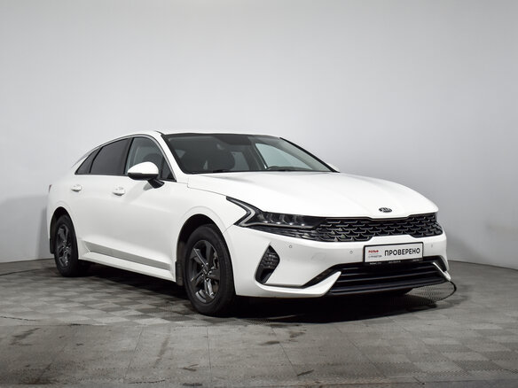 2020 Kia K5 III, белый - вид 2